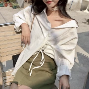 Mùa xuân Hàn Quốc tính khí sang trọng đơn ngực bên thiết kế dây đeo lỏng thanh lịch màu rắn dài tay áo sơ mi nữ bên ngoài mất