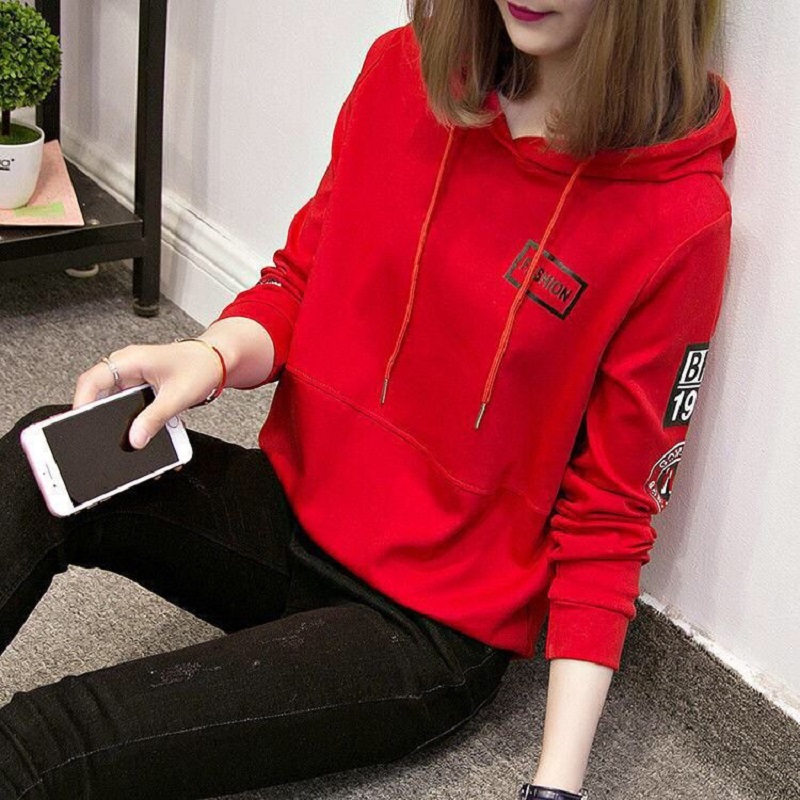 2019新款连帽套头字母长袖卫衣女
