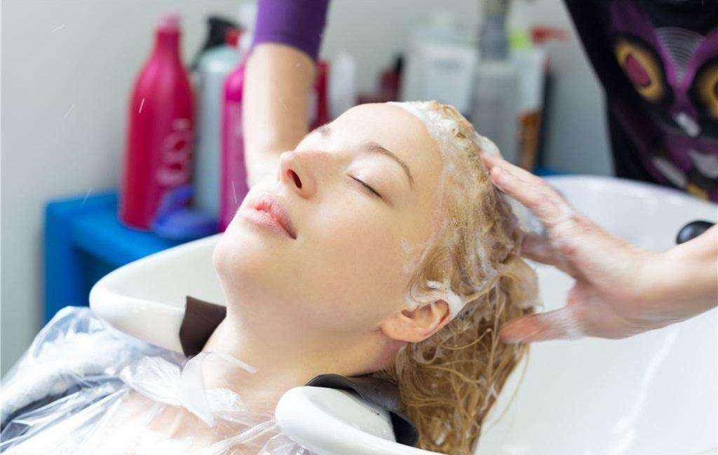 科学洗头让你长发飘飘充满仙气