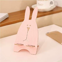 Розовый кролик