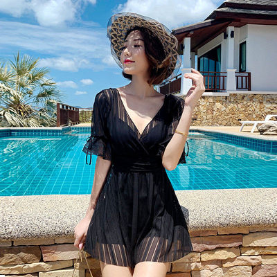 连体泳衣女裙式保守显瘦V领小胸聚拢平角仙女范胖mm加大温泉泳装