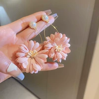 Розовая серебряная игла из жемчуга, в цветочек
