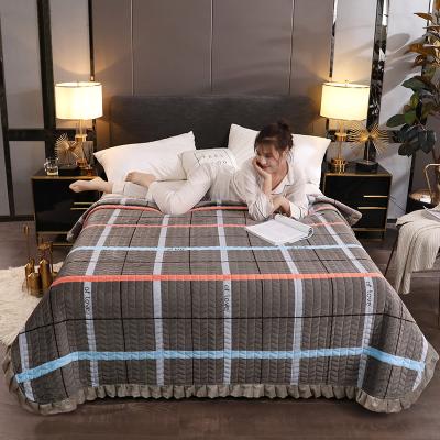 Mùa đông quốc gia dày pha lê nhung trải giường đệm bông quilt Da Kang bìa giường bìa ren phần bông đệm giường - Trải giường