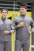 Серо -распадающаяся темно -серая одиночная рубашка (полиэфирный хлопок)