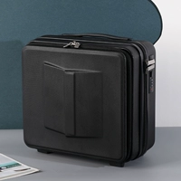 Черные [книги имеют ремни]