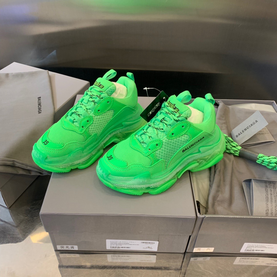 Apple Green Crystal BottomParis Triple s Daddy shoes Make old Retro gym shoes combination air cushion Crystal bottom Home B leisure time men and women shoes