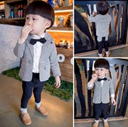 Autumn Boy Baby Baby 0-1-3-5 Năm 2 Mùa xuân và mùa thu Set áo ba lỗ Hàn Quốc Bộ đồ vest nhỏ