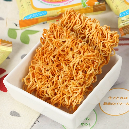 Индонезийские импортные закуски GEMEZ Enaak, куриное барбекю, куриный вкус, хрустящая лапша, закусочная лапша, лапша быстрого приготовления, 30 г