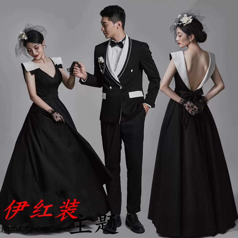 Black clothing suitable for photo sessions for beloved