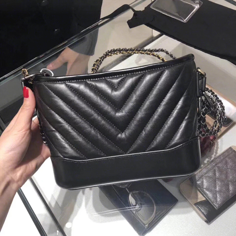 Black V-print SmallBag female 2020 spring new pattern Little fragrance genuine leather Stray bag One shoulder Oblique span Rhombic grid Chain package Versatile Female bag