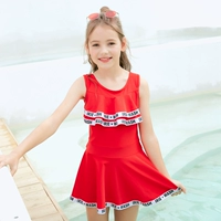 Красный комбинезон