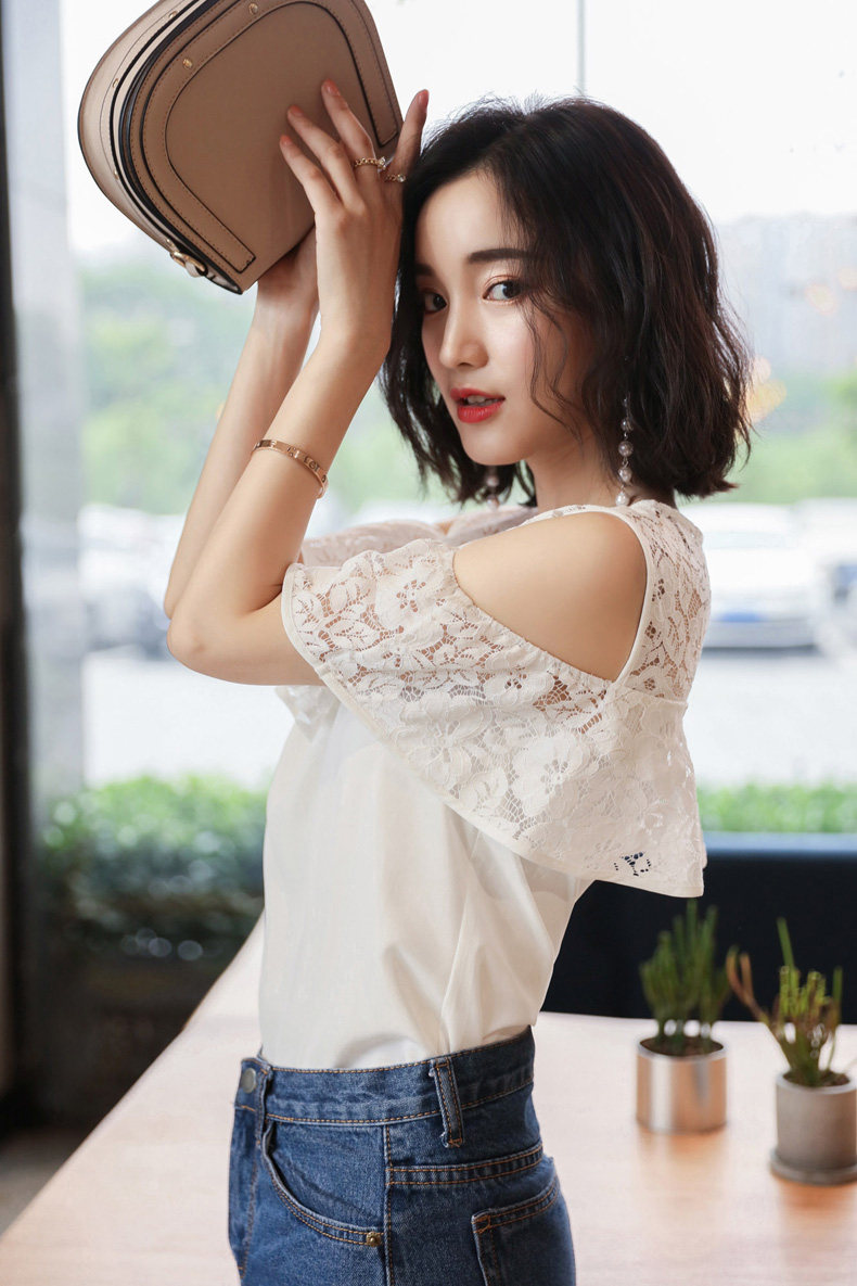 雪纺短袖女夏装露肩上衣2018新款镂空蕾丝小衫