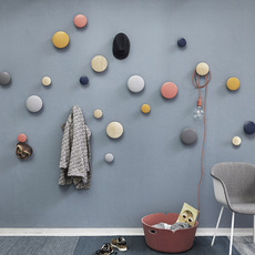 Декоративный крючок muuto the dots 彩色波点木质衣帽钩系列