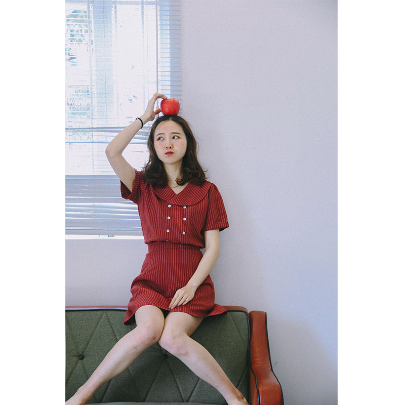 Ngày độc lập jurassic mới cổ điển người Anh rượu vang đỏ sọc trường đại học đặt ngắn tay áo hàng đầu + váy mùa hè