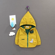 Áo khoác bé trai xuân hè 2019 áo mới cho bé áo gió Hàn Quốc 0-1-3 tuổi bé trai áo khoác áo gió thủy triều - Áo khoác