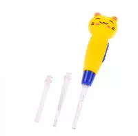 Желтый котенок