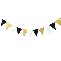 Черный золотой и белый треугольник флаг 1