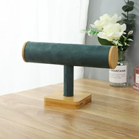 Бамбук и деревянный цилиндр.