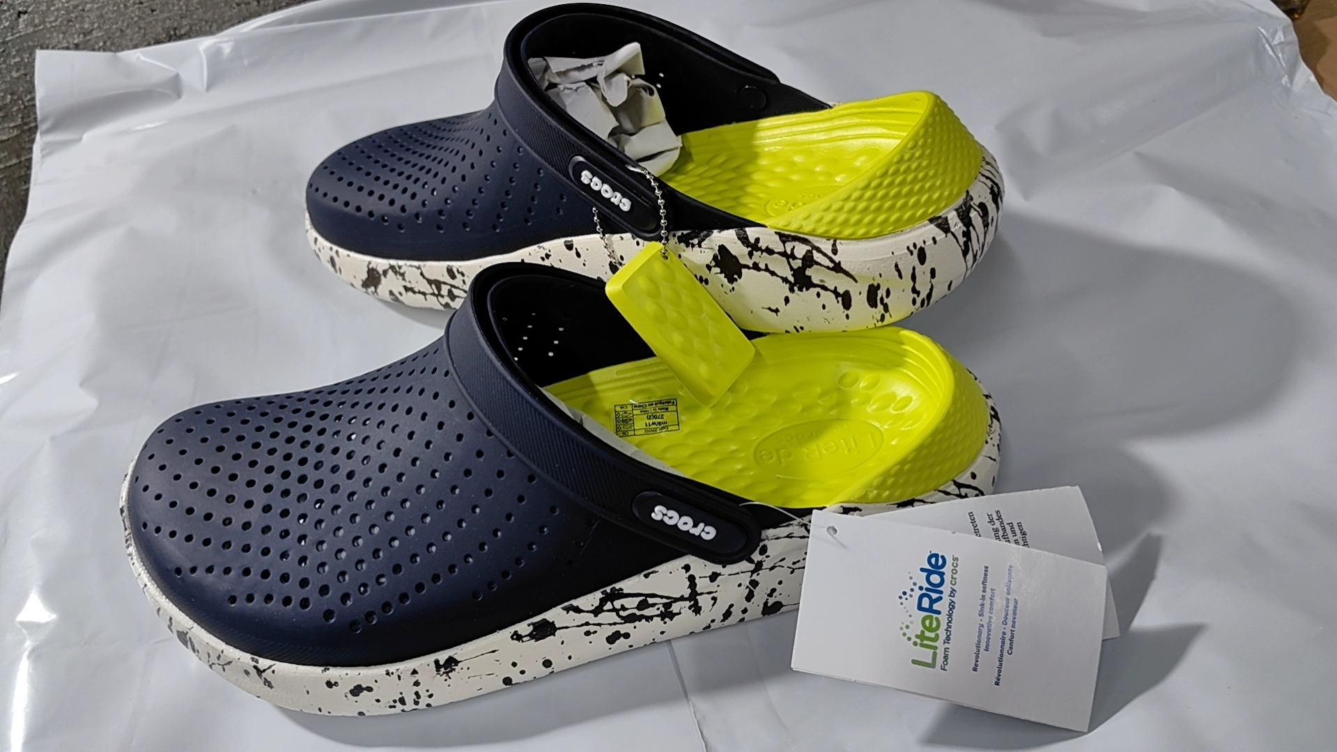 Mùa Hè Crocs Nam Nữ Cặp Đôi LiteRide Crocs Giày Đi Biển Unisex Ngụy Trang Dép | 204592 