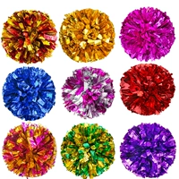 Четыре ручка с большим цветным сообщением