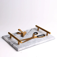 Поднос с ручкой ручки белого мрамора Yashi White Marble
