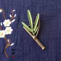 Зеленый бамбуковый броши упрощенные