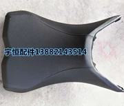 Phụ tùng xe máy Qianjiang Benelli Huanglong 600 phụ kiện chính hãng ghế trước và ghế sau đệm túi - Đệm xe máy