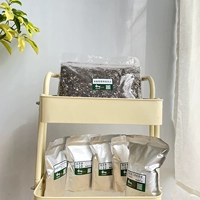 Брат столба с почвой и различными удобрениями