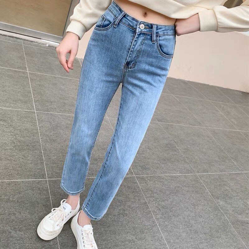 Light blue cigarette tube straight-leg jeans for women's summer 2022, a new thin high-waisted pants that accentuate petite figures