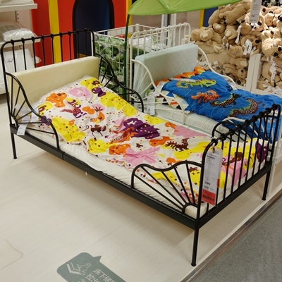 Покрасить детскую кровать икеа