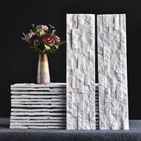 1 кусок кварца Ябай (около 11 штук на квадратный метр)