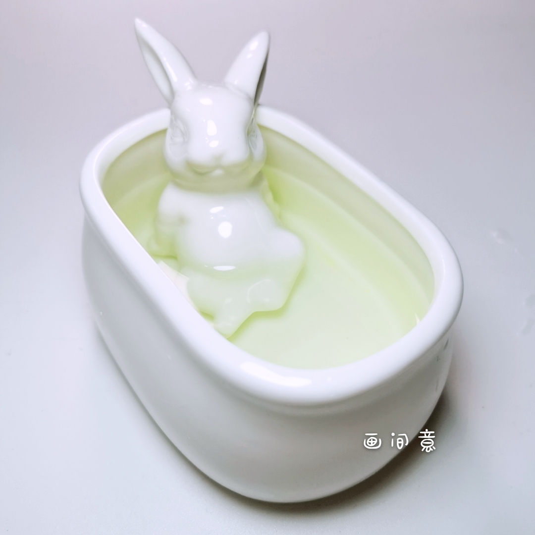 Bath Pen Wash (Very Small) 10 * 6 * 5Cm + RabbitWatercolor Palette ceramics Oil Painting Traditional Chinese painting Painting pigment white Porcelain rectangle Three grid disc rose Palette