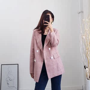 2018 mùa thu mới dài tay kẻ sọc màu hồng đôi ngực ve áo giản dị nhỏ phù hợp với tính khí hoang dã áo lỏng lẻo