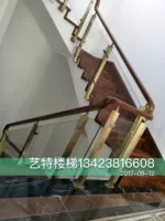 Plug -Glass Railing Shenzhen Guanlan Golf завершил реальную сцену на фабрике Шэньчжэнь