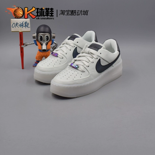 ОК Кроссовки Nike AF1 SAGE LOW LX LASER LEISUR