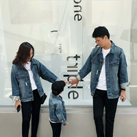 Rung mạng đỏ với cùng một gia đình trang bị mùa thu 2018 mới cho gia đình ba chiếc áo khoác denim in siêu lửa quần áo trẻ con