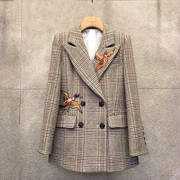 Áo kẻ sọc thêu hoa nhỏ phù hợp với áo khoác nữ phiên bản Hàn Quốc 2018 mùa thu mới khí chất mỏng kiểm tra bộ vest sang trọng