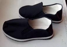 Обувь для янгэ 葫芦丝舞台表演橡胶底布鞋/特价黑色男士布鞋/民族舞蹈演出鞋子 Men's shoes