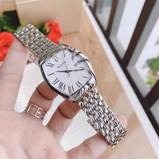 Часы Европа