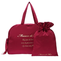 Красный косой персонаж