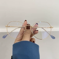 Ретро сверхлегкие металлические универсальные очки, простой и элегантный дизайн, популярно в интернете