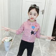 Cô gái 2019 Mới Xuân Slim Áo sơ mi Hàn Quốc Áo sơ mi dài tay sọc Tây cho trẻ em Áo khoác cotton - Áo sơ mi