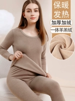 Цветной бархатный комплект с круглым воротником