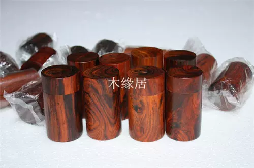 Красной кислотный розовый древесный деревянный визовый цилиндр