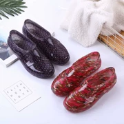 Giày đế thấp giúp đi mưa mùa hè đi làm ngắn ống mưa thời trang nông miệng nhẹ giày cao su không thấm nước giày chống trượt giày nhà bếp