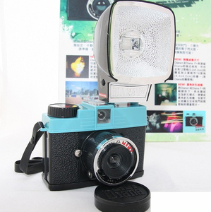 Camera LOMO Diana Mini Hồng Kông nhập khẩu chính thức sử dụng đích thực 135 bộ phim