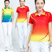 Jinguan Jiamusi bộ đồ thể thao nữ áo thun ngắn tay mùa hè vuông trang phục khiêu vũ nhóm quần áo 2018 áo mới - Thể thao sau