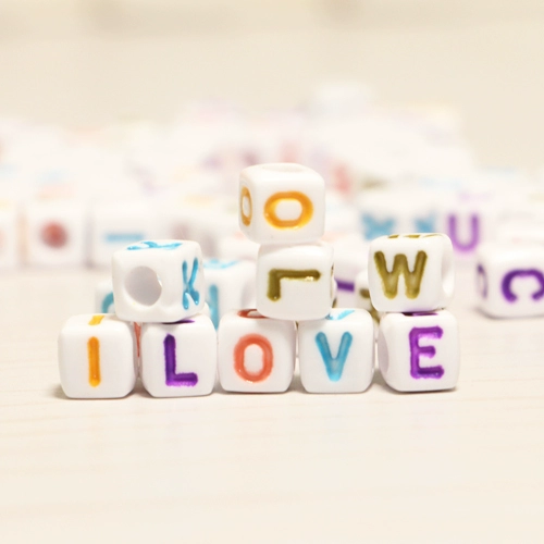 Аксессуар, аксессуары, браслет, бусины, квадратное ожерелье с буквами