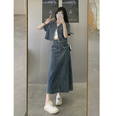 taobao agent Retro denim jacket, set, plus size, V-neckline, with short sleeve, hip-accented, for pear shaped body