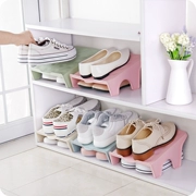 Tủ quần áo sáng tạo giá lưu trữ giày nhiều lớp giúp tiết kiệm không gian lên xuống âm thanh nổi hai lớp lưu trữ hoàn thiện giá giày trơn - Kệ